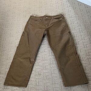 Levi's Men's Relaxed Jeans in Brown